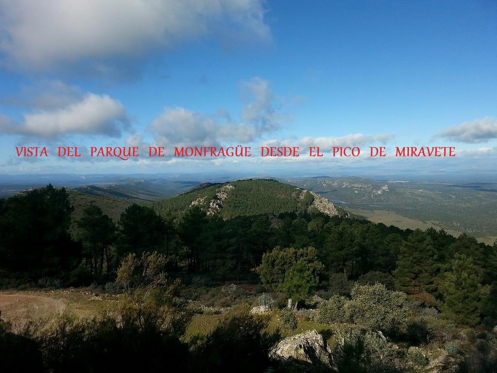 Maison d'hôtes Los Montes à Casas de Miravete Extérieur photo